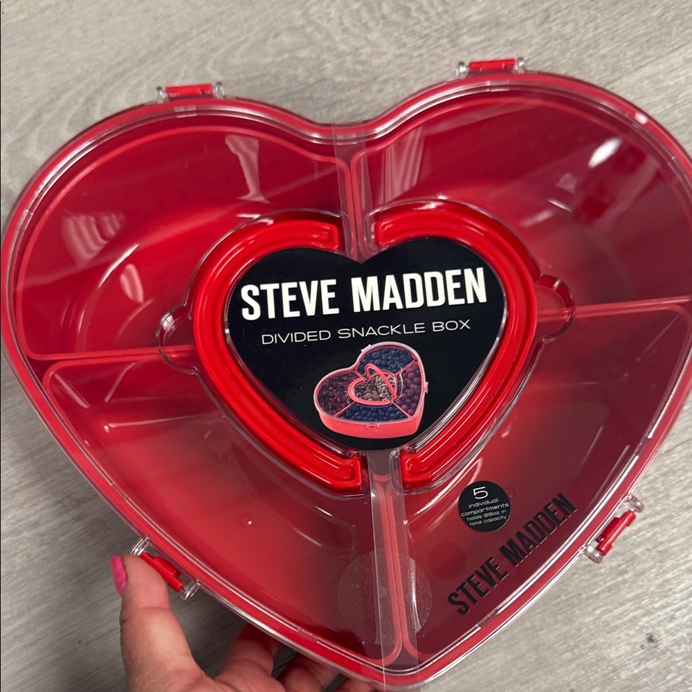 Steve Madden Red Heart Divided Box
